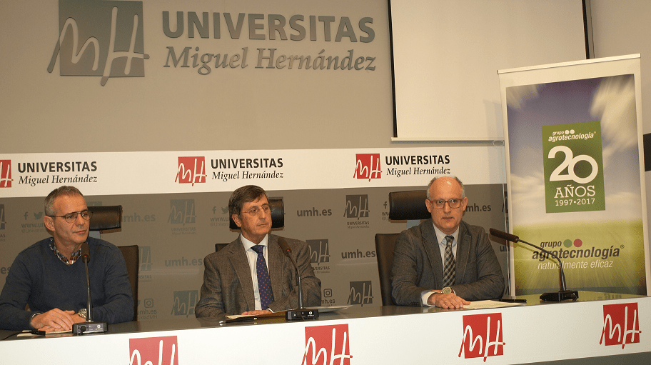 Presmios Cátedra (1)|_1733371342016foto pq biopesticidas|_11234472016mosca blanca